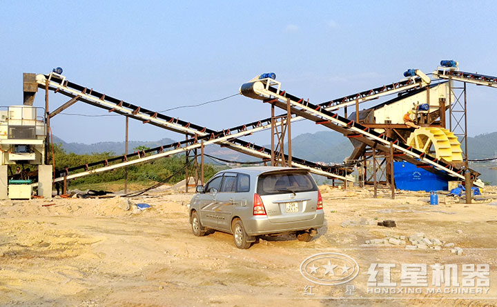 制砂機、洗砂機現(xiàn)場