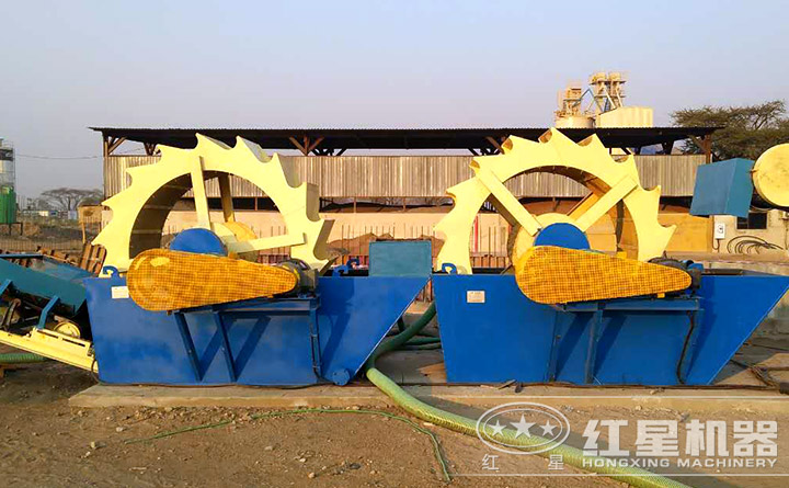 紅星技工現(xiàn)場(chǎng)指導(dǎo)設(shè)備安裝、調(diào)試